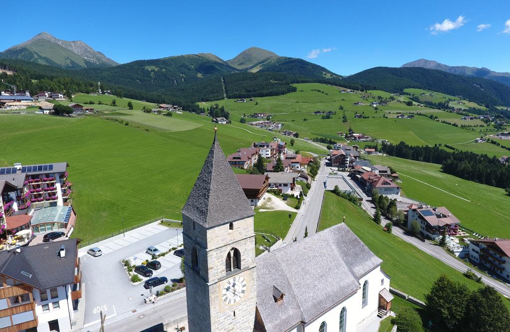 Hotel Kristall Meransen Exteriör bild