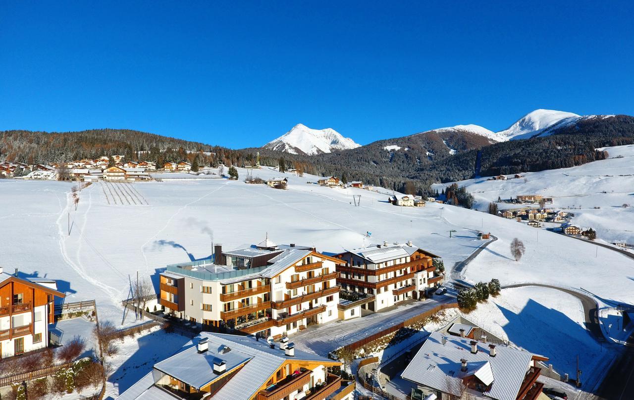 Hotel Kristall Meransen Exteriör bild