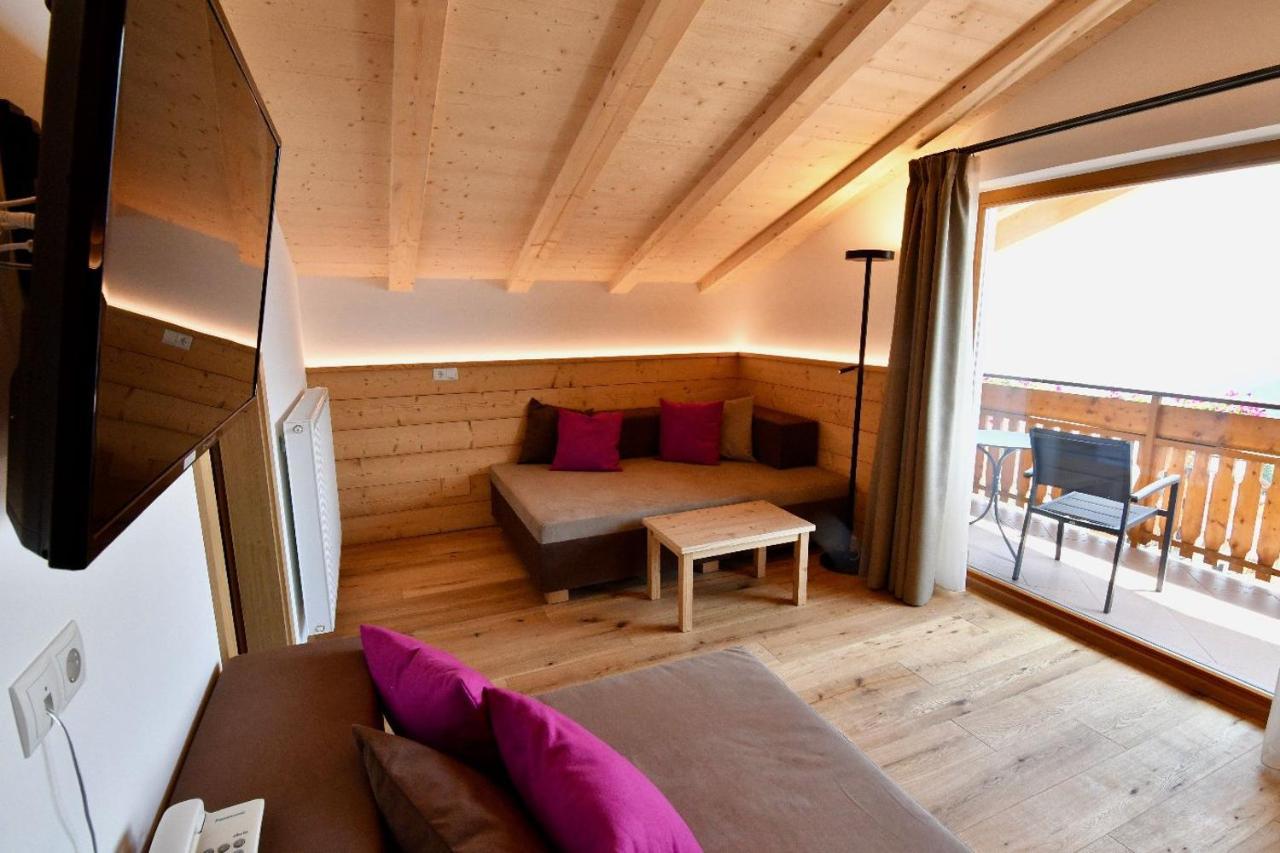 Hotel Kristall Meransen Exteriör bild
